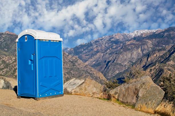 Best Luxury portable toilet rental  in Holdenville, OK