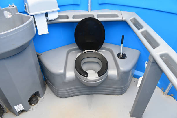 Best Portable restroom trailer rental  in Holdenville, OK