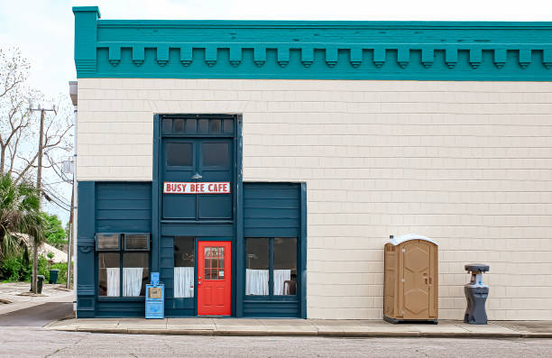 Best Portable restroom trailer rental  in Holdenville, OK
